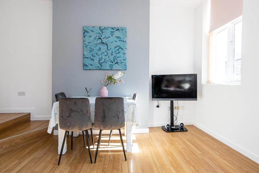 Central Liverpool L1 Bagian luar foto