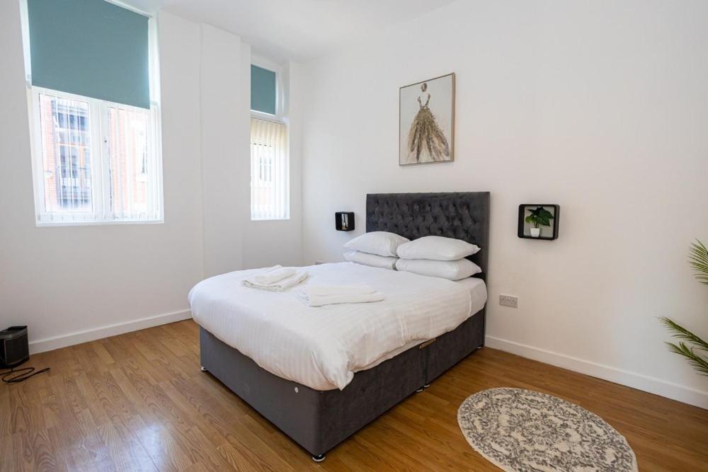 Central Liverpool L1 Bagian luar foto